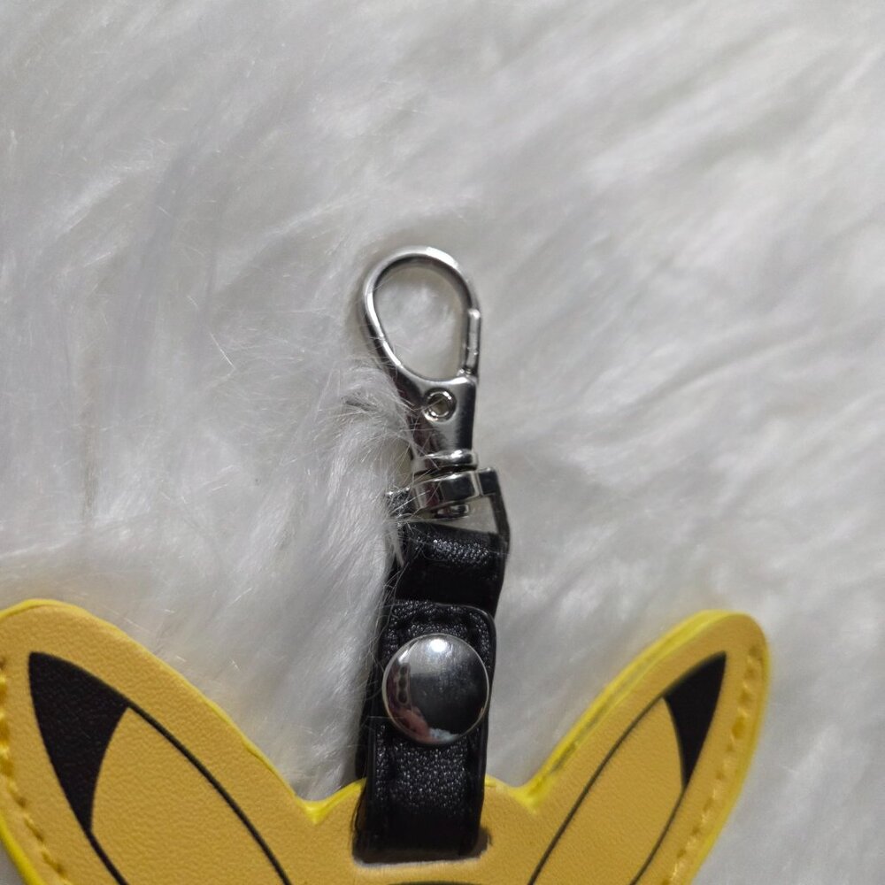 Pokémon Pikachu Keychain - Picture 5 of 5